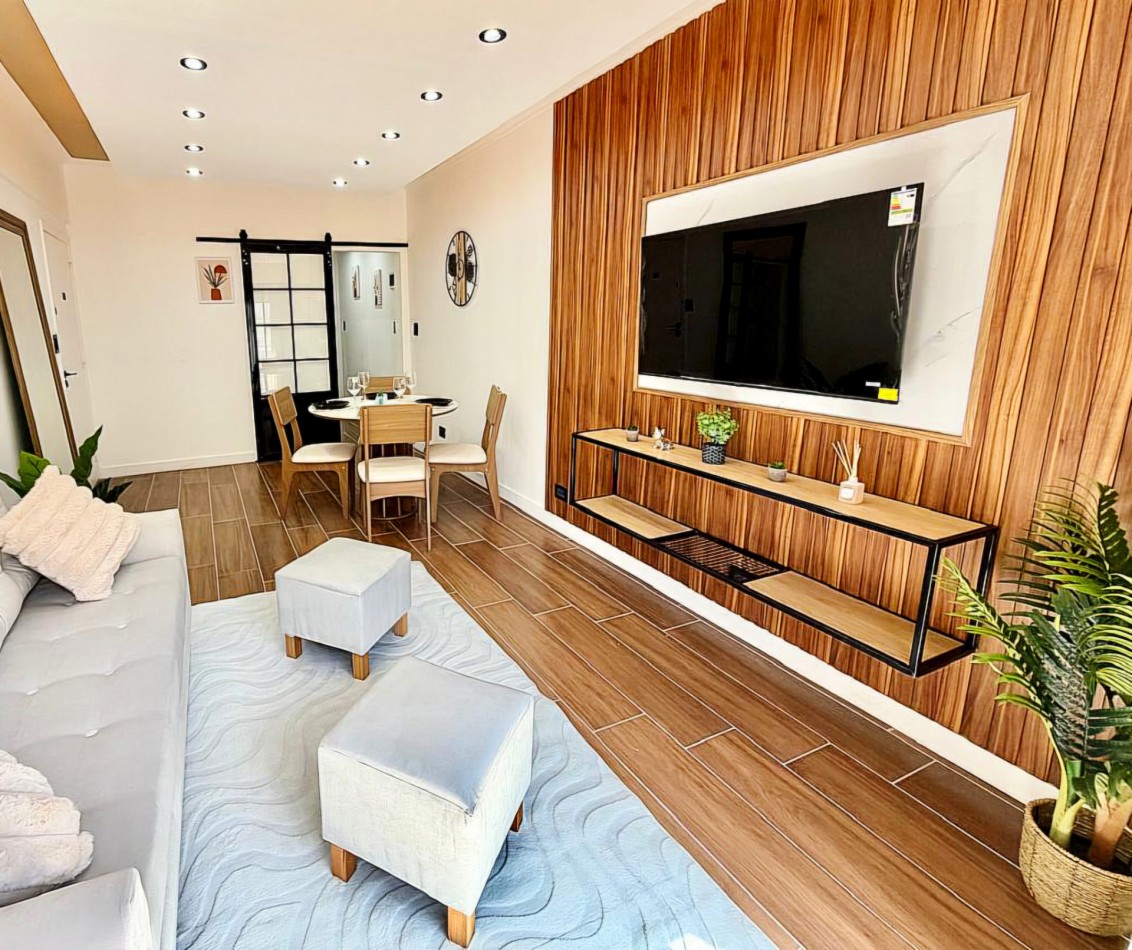 DEPARTAMENTO 2 AMBIENTES A LA CALLE CON BALCON SALIENTE