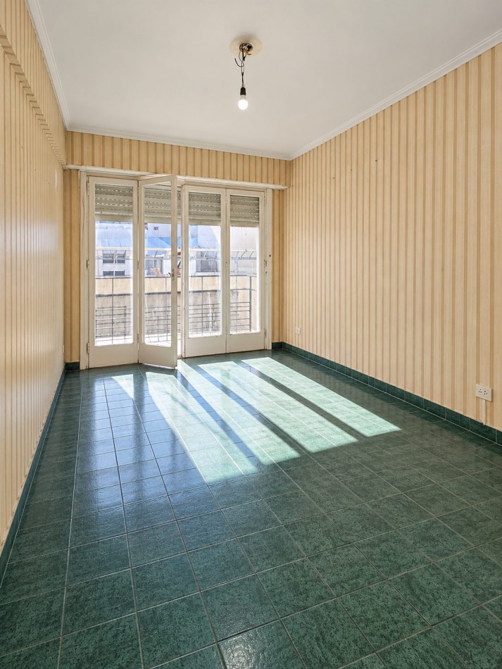 DEPARTAMENTO 2 AMBIENTES CON BALCON AL FRENTE VENTA