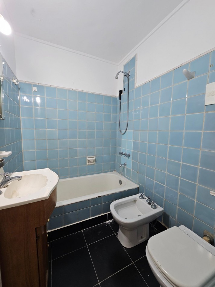 DEPARTAMENTO 2 AMBIENTES CON BALCON AL FRENTE VENTA
