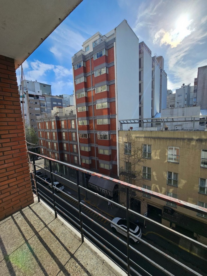 DEPARTAMENTO 2 AMBIENTES CON BALCON AL FRENTE VENTA