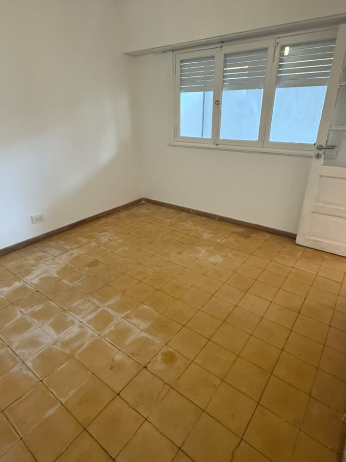 CHALET 4 AMBIENTES EN VENTA ZONA LOMAS DE STELLA MARIS