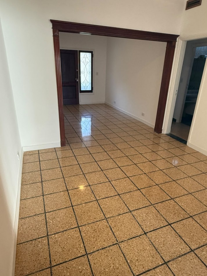 CHALET 4 AMBIENTES EN VENTA ZONA LOMAS DE STELLA MARIS
