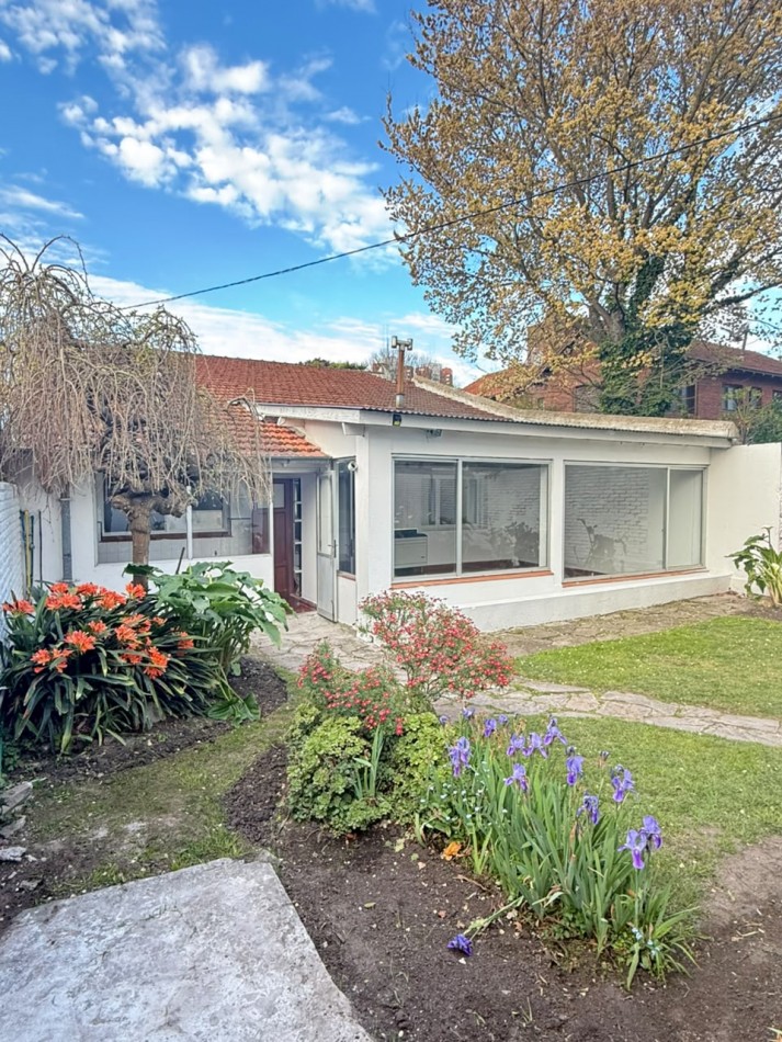 CHALET 4 AMBIENTES EN VENTA ZONA LOMAS DE STELLA MARIS