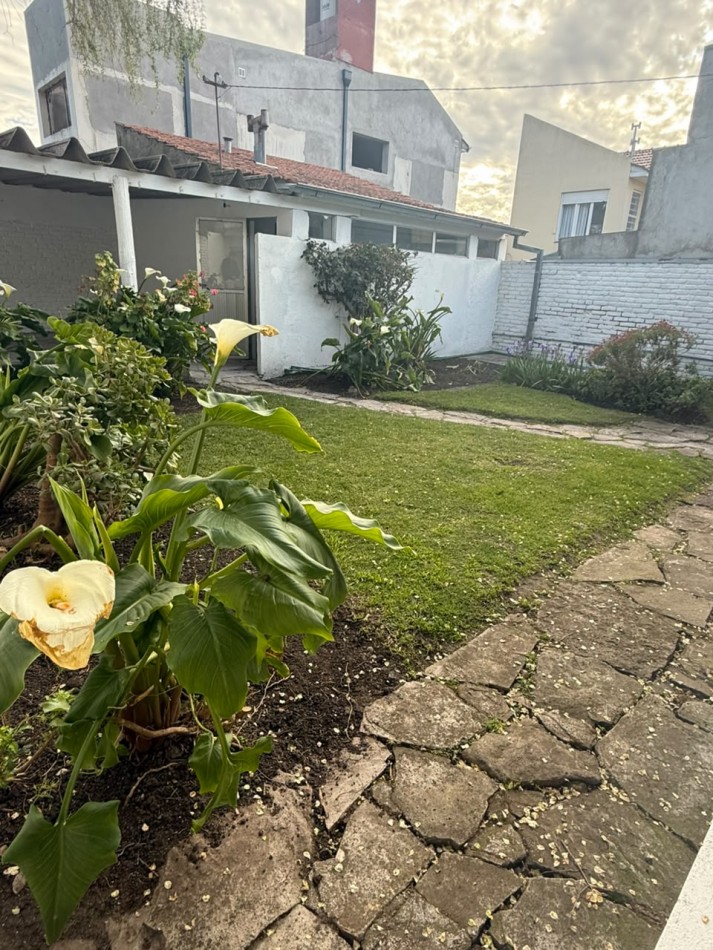 CHALET 4 AMBIENTES EN VENTA ZONA LOMAS DE STELLA MARIS