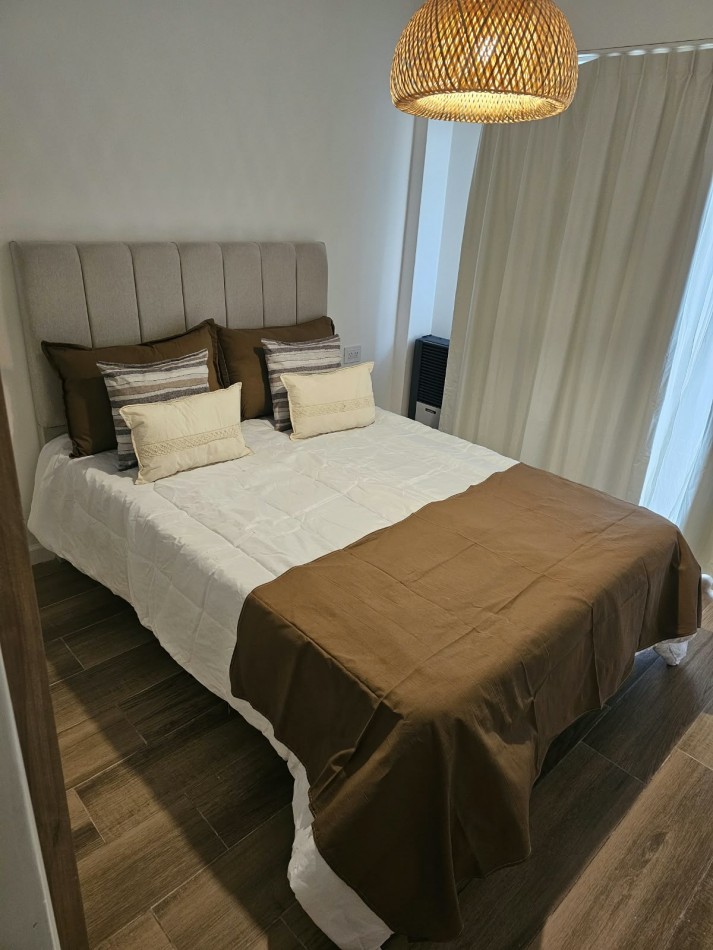 Departamento 3 ambientes con balcon al frente | en venta | plaza mitre