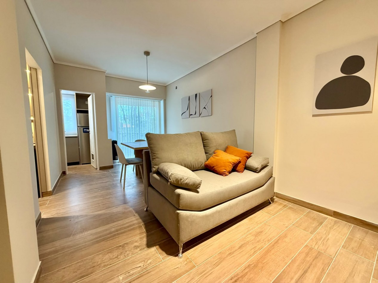 DEPARTAMENTO 2 AMBIENTES A LA CALLE CON BALCON ZONA GUEMES