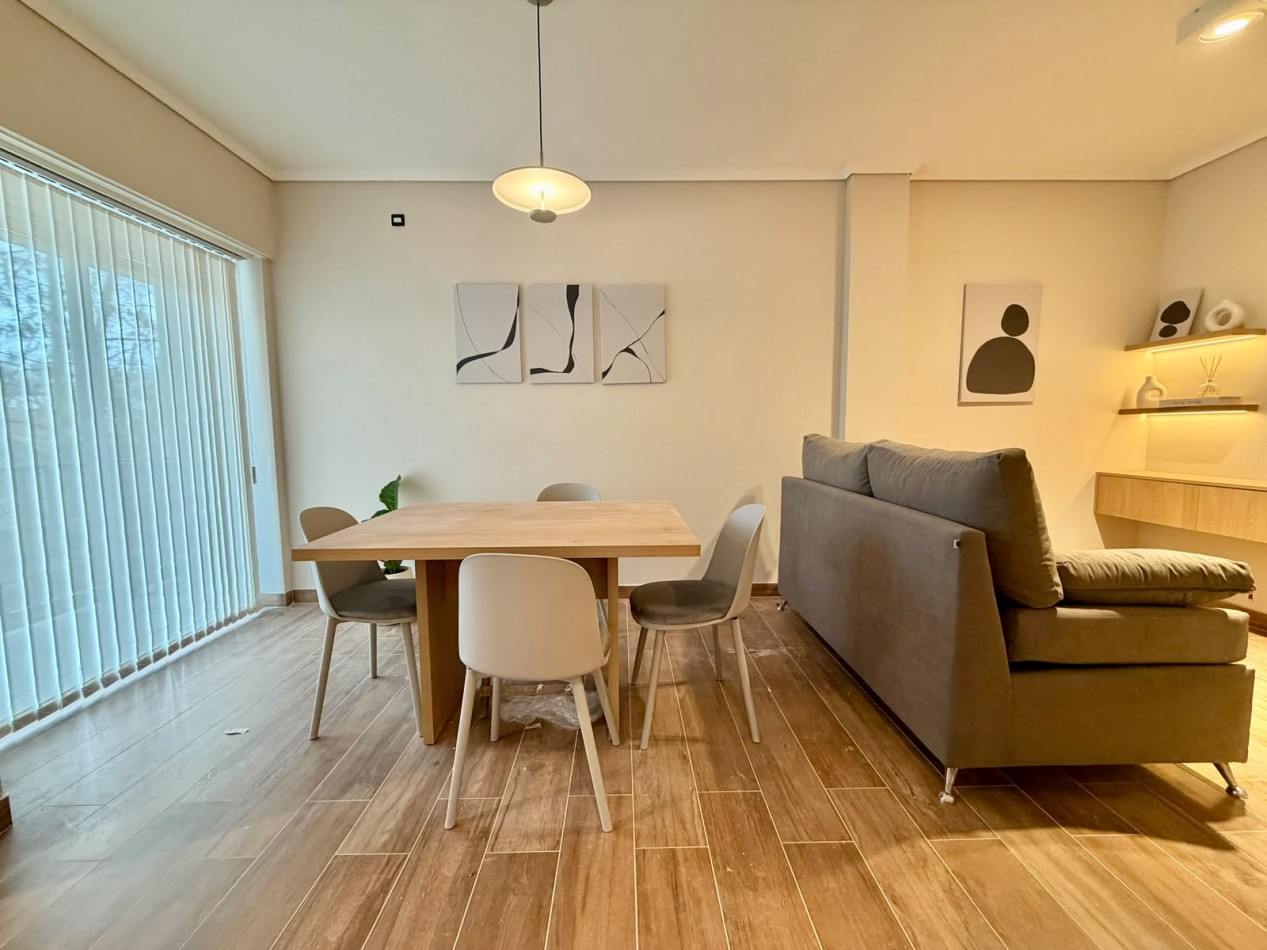 DEPARTAMENTO 2 AMBIENTES A LA CALLE CON BALCON ZONA GUEMES