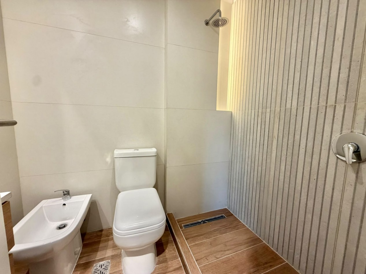 DEPARTAMENTO 2 AMBIENTES A LA CALLE CON BALCON ZONA GUEMES