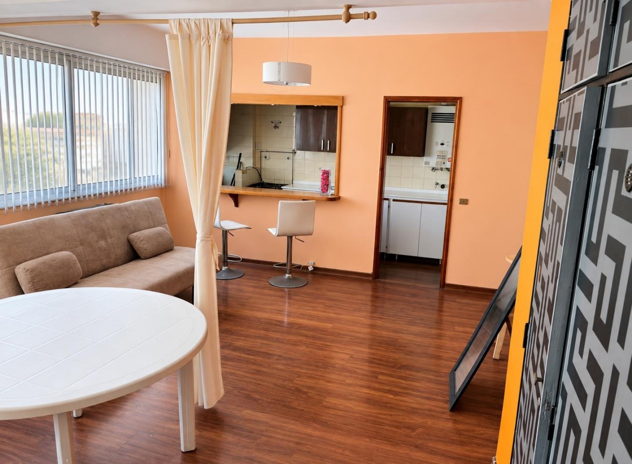 DEPARTAMENTO 2 AMBIENTES EN VENTA FRENTE AL MAR