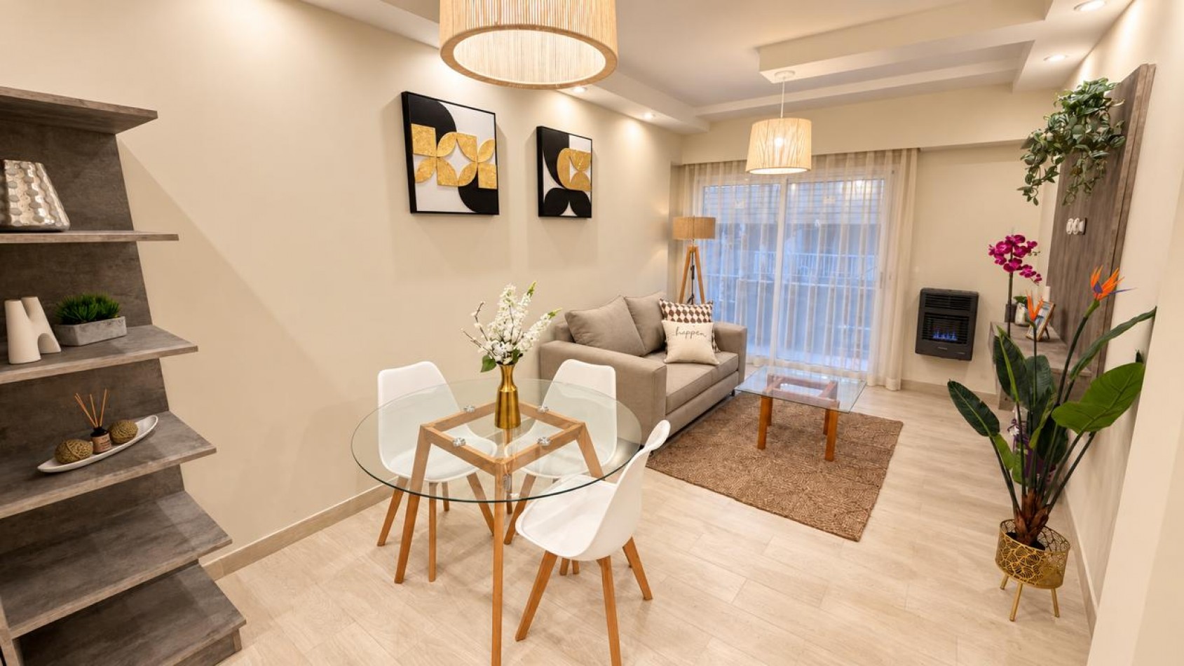 Departamento 2 ambientes a la calle con balcon frances en venta