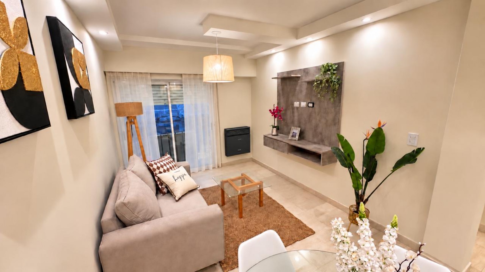 Departamento 2 ambientes a la calle con balcon frances en venta