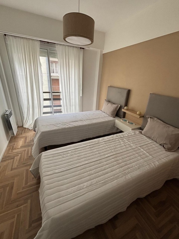 Departamento 3 ambientes con dependencia al frente con balcon