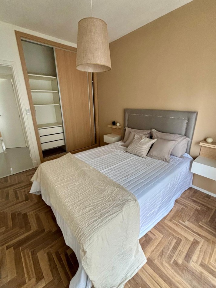 Departamento 3 ambientes con dependencia al frente con balcon