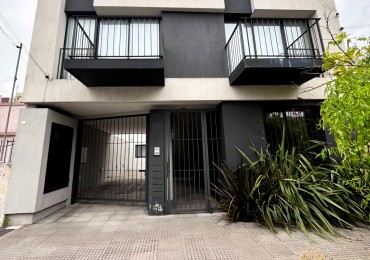 PH 3 AMBIENTES CON PATIO Y COCHERA A ESTRENAR!
