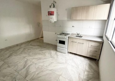 Oportunidad PH 2 ambientes al frente en venta