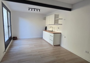 PH 3 ambientes reciclado con terraza propia en venta