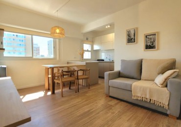 Departamento de 2 Ambientes totalmente reciclado con cochera