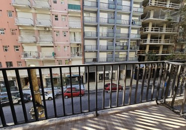 Departamento 2 ambientes con balcon a la calle