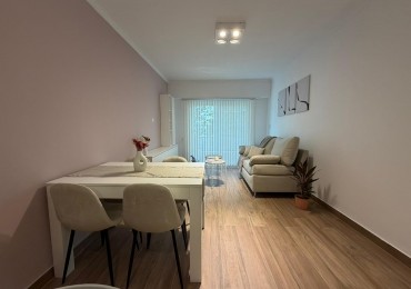 DEPARTAMENTO 2 AMBIENTES  A LA CALLE  CON BALCON 