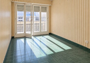 DEPARTAMENTO 2 AMBIENTES CON BALCON AL FRENTE VENTA